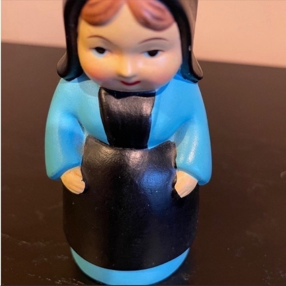 Vintage Brinn's Pittsburgh Amish Couple Salt and Pepper Shakers Made in Japan - Picture 7 of 7